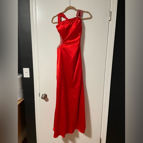 Red Prom Dress - Picture 2 of 4
